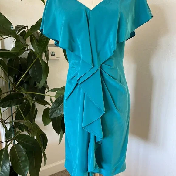 Stunning Coast Turquoise Cocktail Dress (US 6) - Picture 4 of 9
